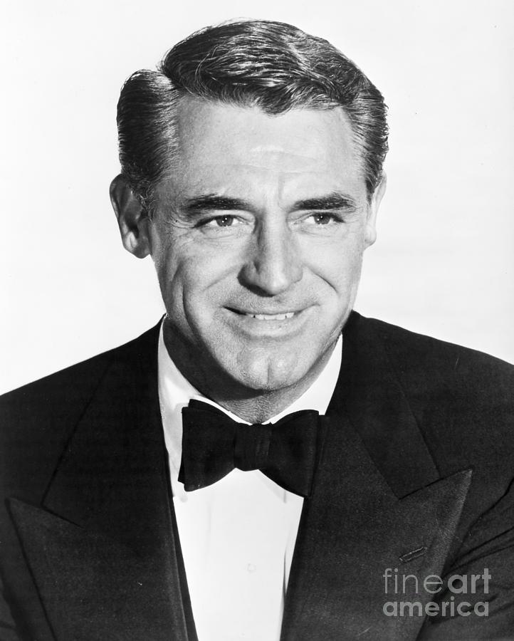 Cary Grant Photograph by Granger