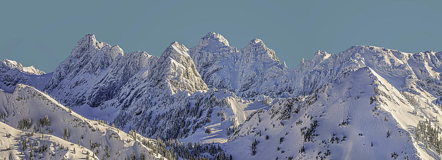 Cascade Mountains Photograph - Cascade Crest by Geoffrey Ferguson