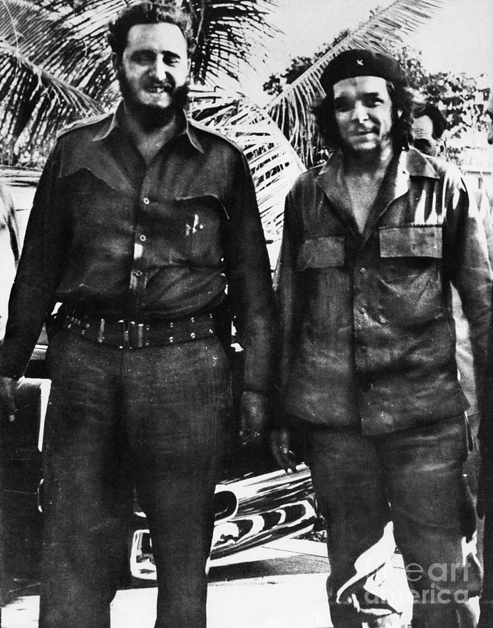 Castro And Guevara Photograph by Granger