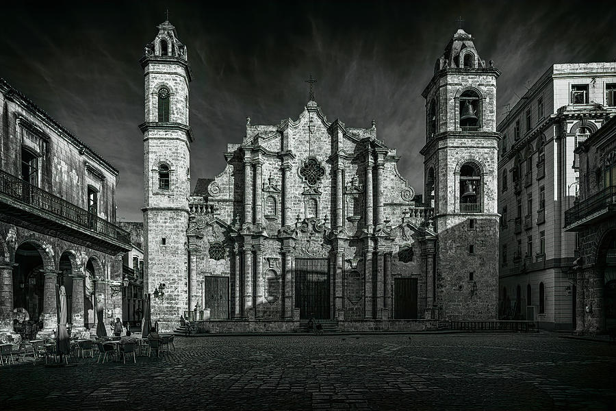 Catedral de San Cristobal Photograph by Chris Lord
