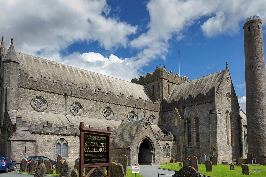 Cathedral of San Canice, Kilkenny, Ireland Photograph by Jordi Carrio Jamila