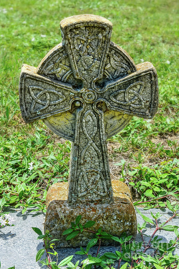 Celtic Cross Photograph by Olga Hamilton