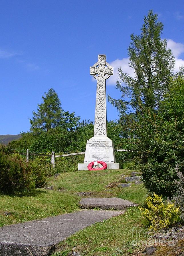 Celtic Cross War Memorial in Glencoe UK Photograph by Lesley Evered ...