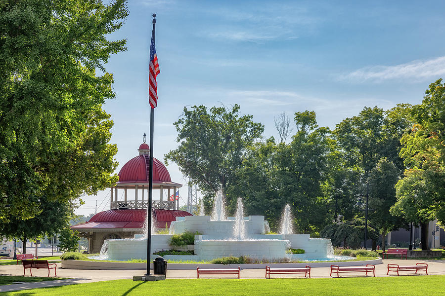 Central Park Fountain - Decatur, Illinois Photograph by Susan Rissi Tregoning
