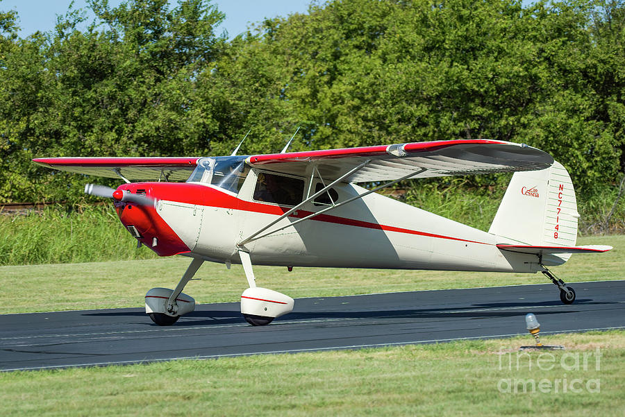 Cessna 120 Photograph