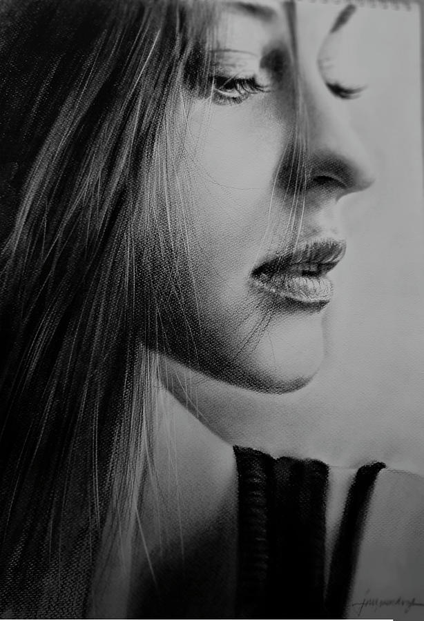 Hyperrealistic Charcoal Drawings That Look Just Like Their Subjects