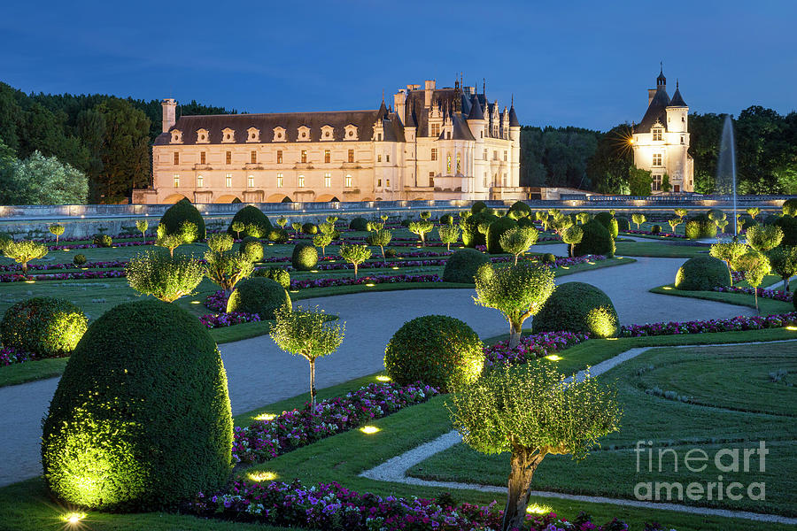 Chateau Chenonceau Twilight - Loire Valley France Photograph by Brian Jannsen