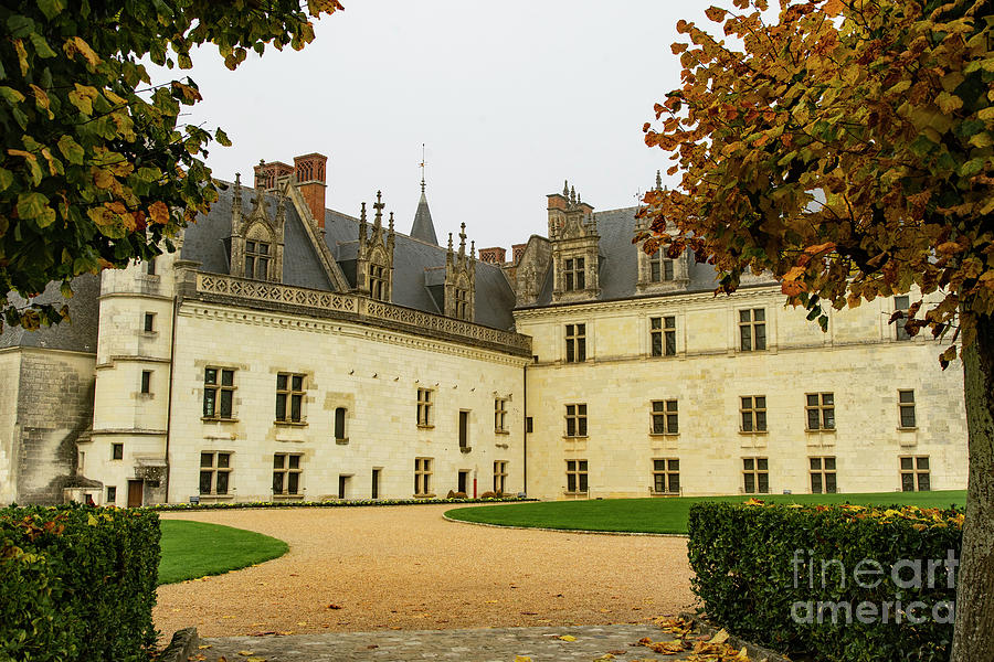 Chateau Royal d Amboise French Chateau Region The Loire Valley Photograph by Wayne Moran