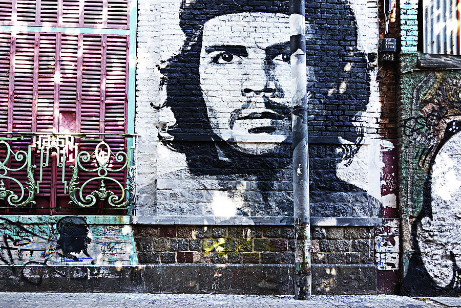 Che Guevara Mural in Buenos Aires Photograph by Tom Schmucker | Fine ...