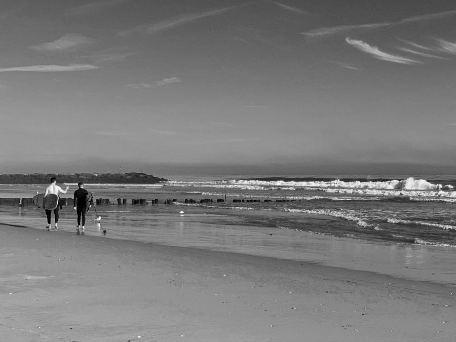 Checking Out The Surf Photograph by Cheryl Scanlan - Pixels