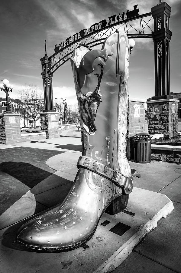 Cheyenne Depot Plaza Giant Cowboy Boot In Black And White - Wyoming Photograph