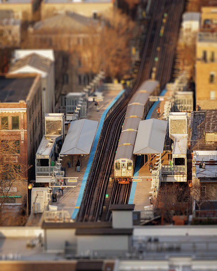 Chicago Brown Line Photograph by Adam Romanowicz