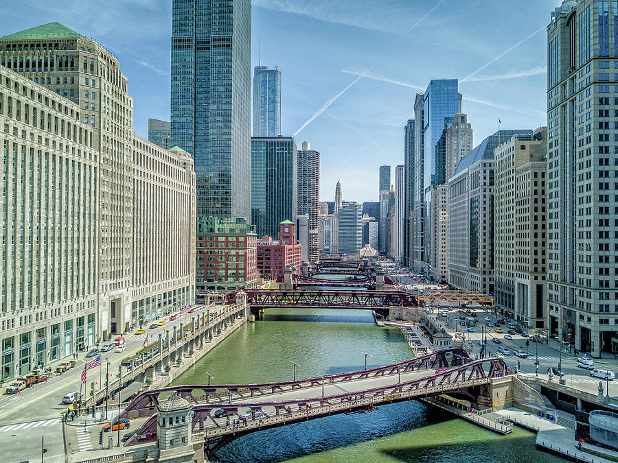 Chicago Skyline looking down the Chicago River from Wolfs Point Photograph by Peter Ciro