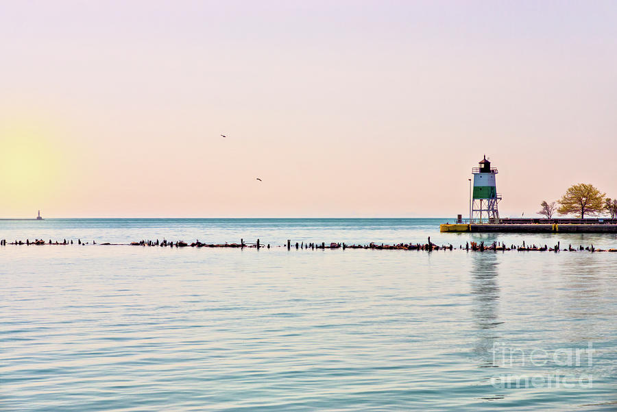 Chicago Southeast Lighthouse Photograph by Jennifer White