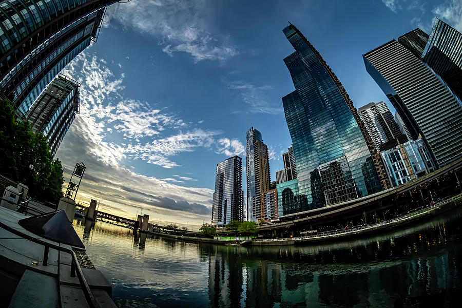 Chicagos Vista Tower on the river Photograph by Sven Brogren