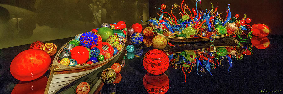 Chihuly Glass Photograph