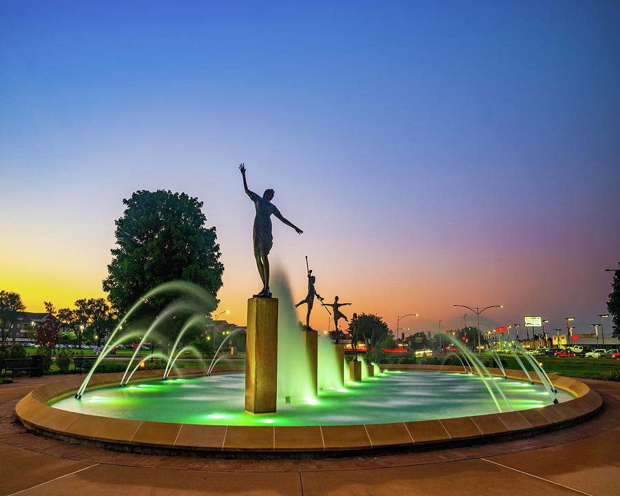 Childrens Fountain At Dawn - Kansas City Landmark Photograph