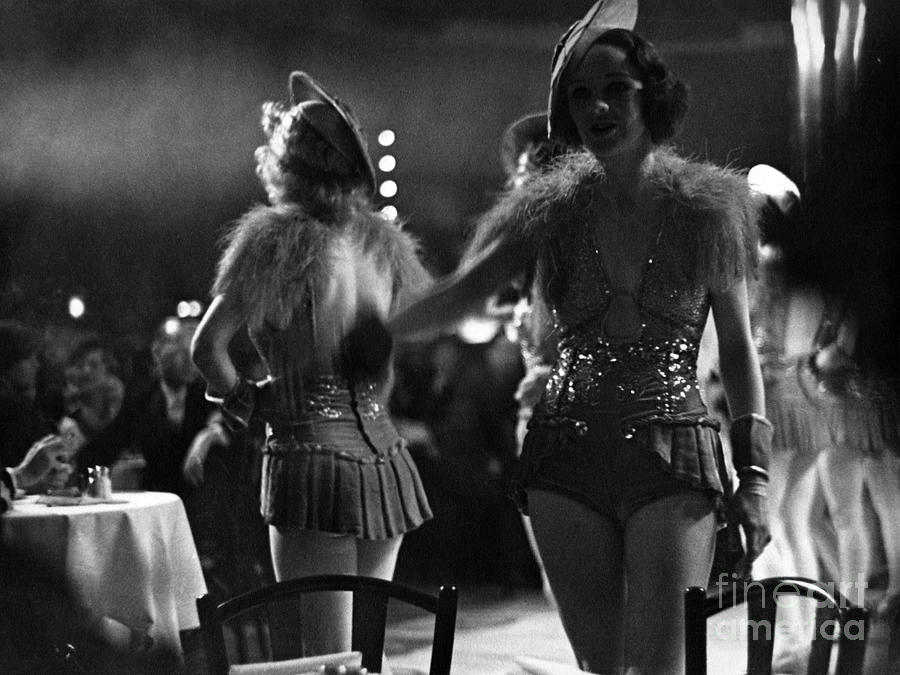 Chorus Girls at the Hollywood Restaurant - New York City - 1935 ...