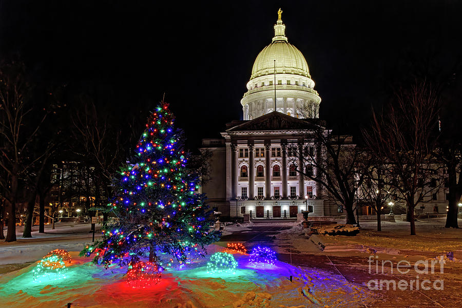 Christmas at the Wisconsin Capital Photograph by Natural Focal Point Photography