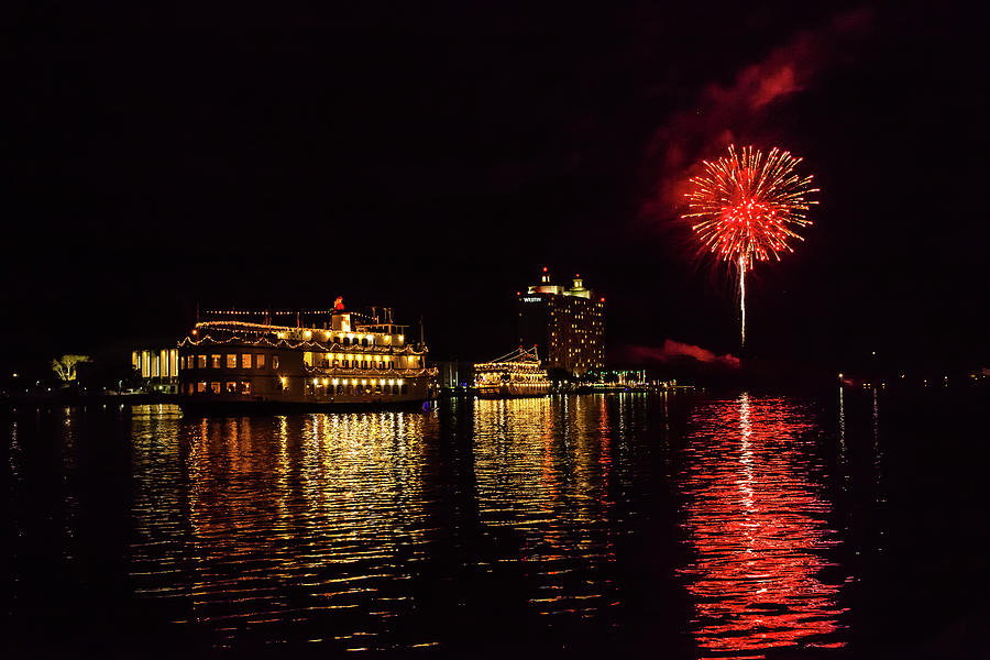 Christmas Boat Parade and Fireworks over the Savannah River Photograph by Erin Cadigan