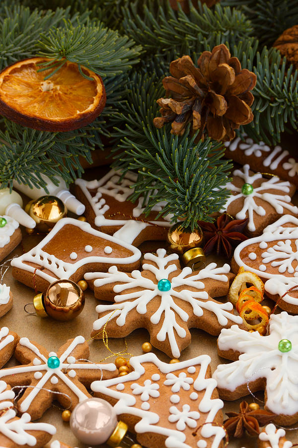 Christmas Gingerbread Cookies Photograph by Neirfy