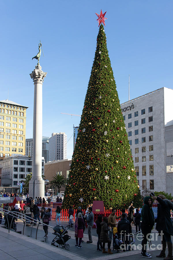 Christmas Holidays At San Francisco Union Square R1835 Photograph by Wingsdomain Art and Photography