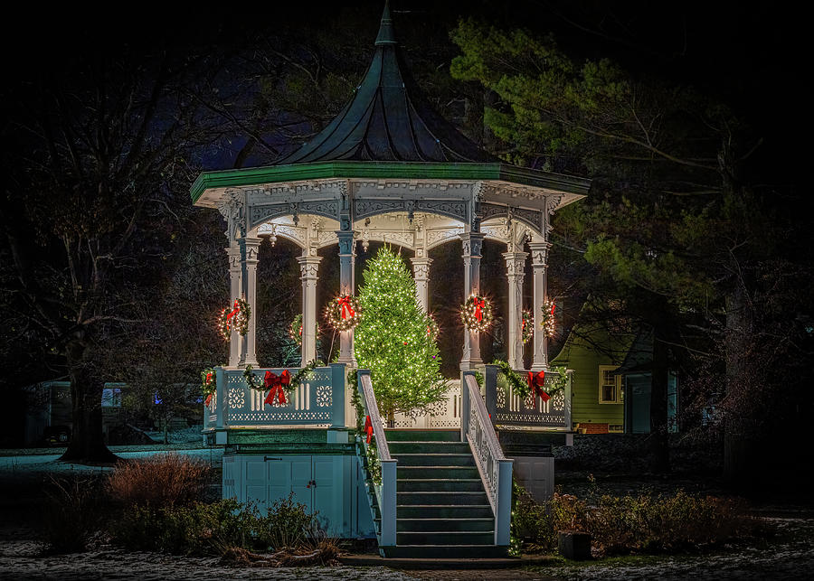 Christmas in Hoopes Park Photograph by Rod Best