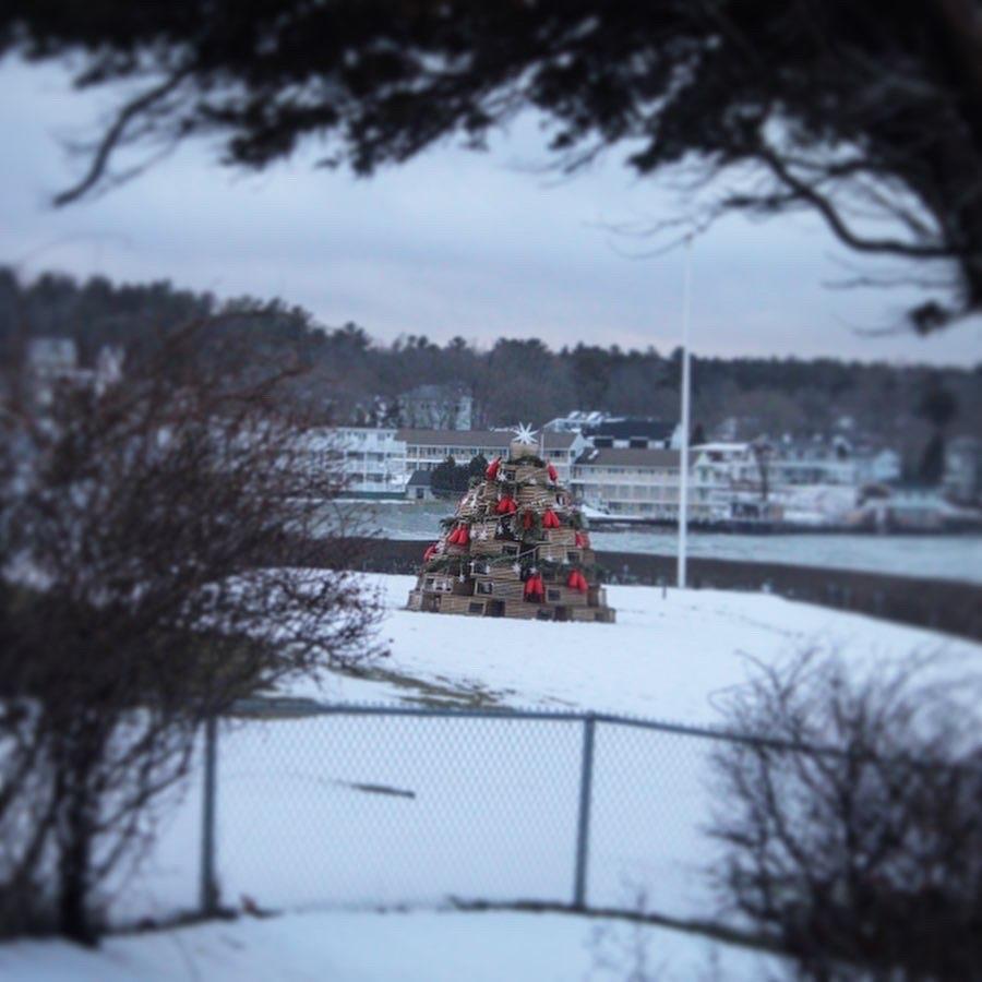 Christmas in Ogunquit II Photograph by Heather Baker Foisy Pixels