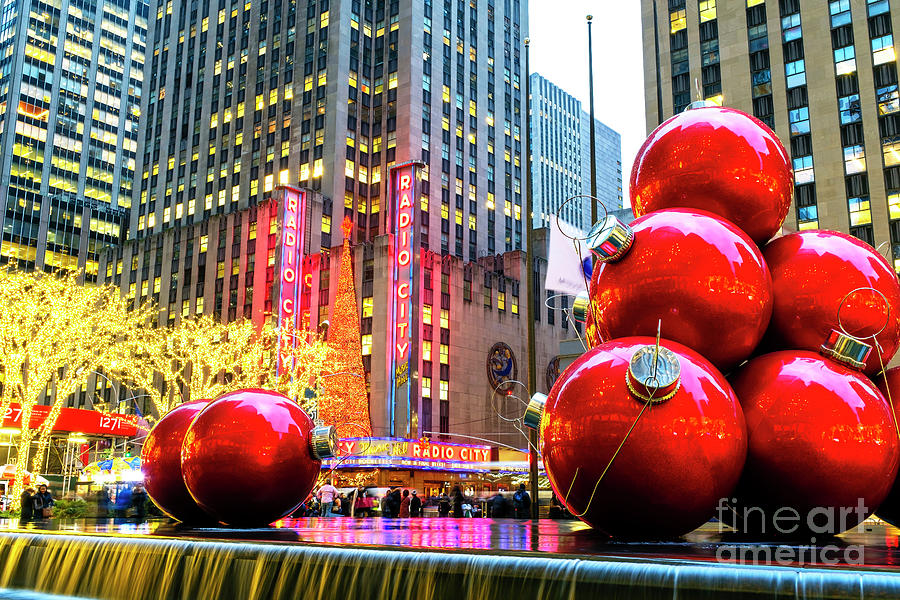 Christmas in the City Photograph by John Rizzuto