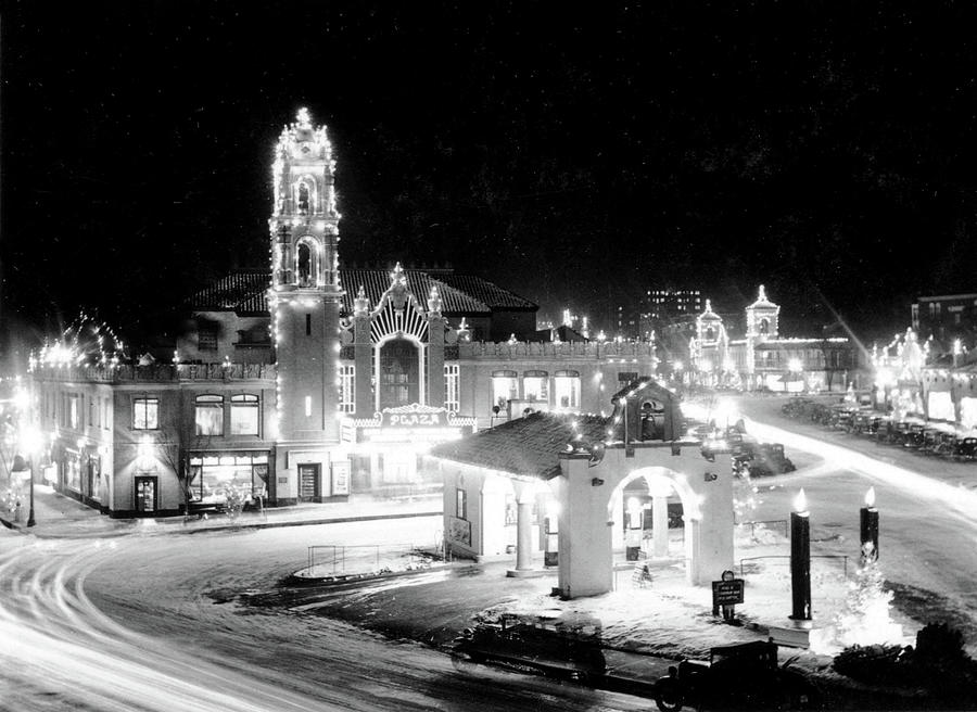 Christmas Lights at Country Club Plaza Photograph by LongView HD