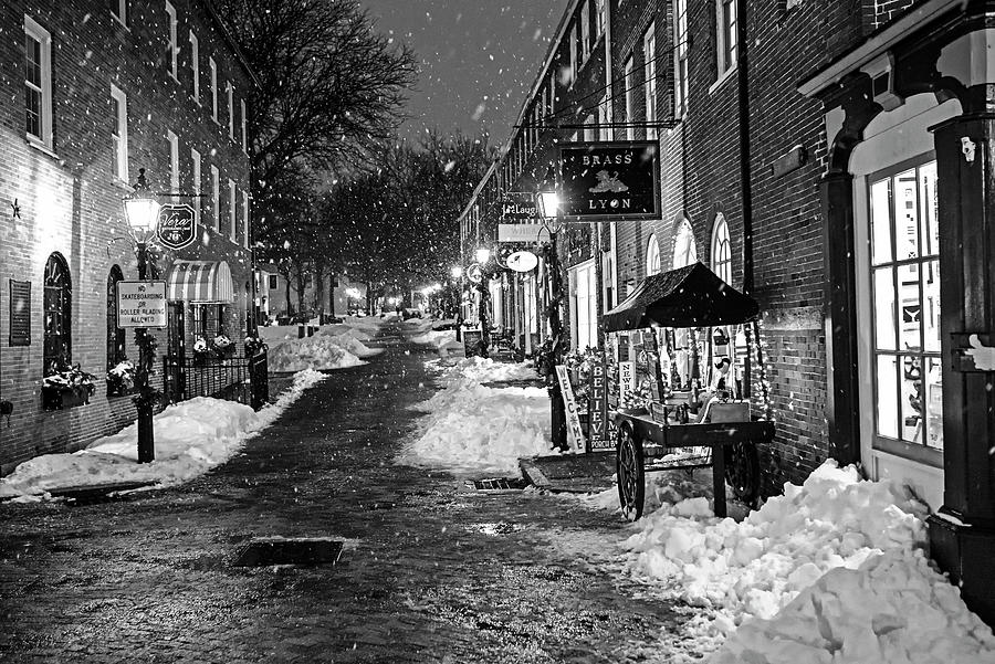 Christmas Lights in Newburyport Massachusetts Black and White Photograph by Toby McGuire