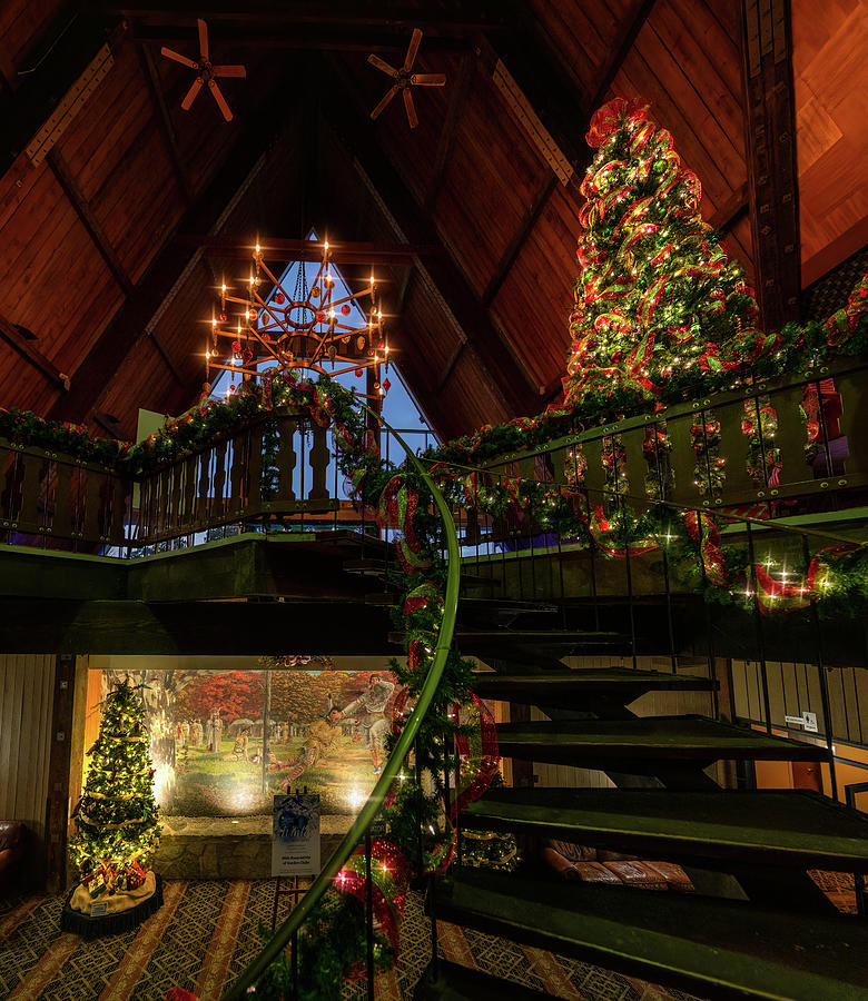 Christmas Lodge, Hueston Woods Photograph by Arthur Oleary