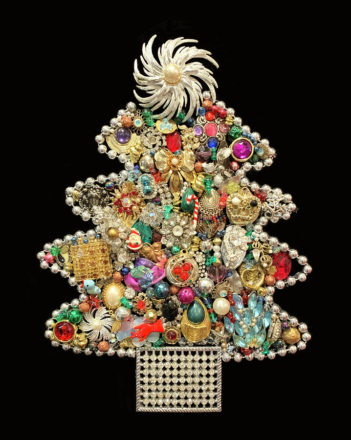 Christmas Vintage Jewelry Tree Art Photograph by Marilyn Hunt