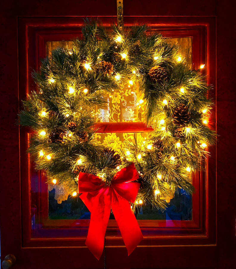 Christmas Wreath Door Photograph by Russel Considine