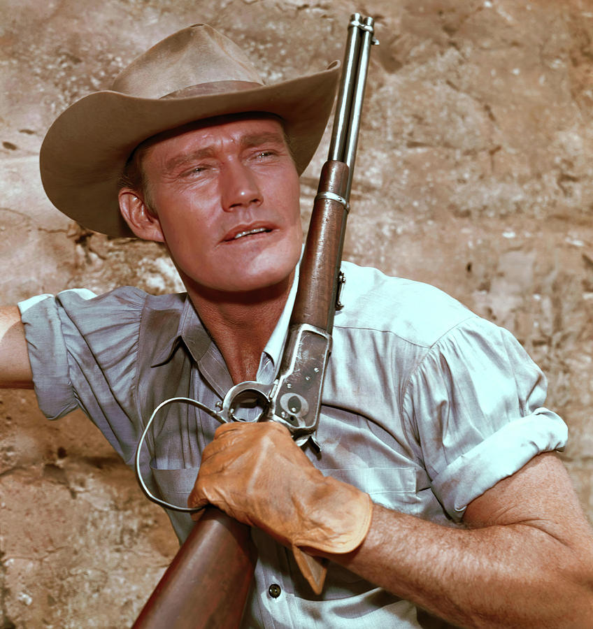 CHUCK CONNORS in THE RIFLEMAN -1958-, directed by JOSEPH H. LEWIS and ARNOLD LAVEN. Photograph by Album