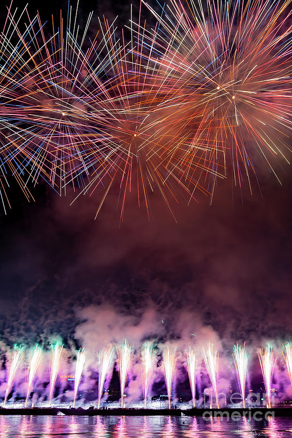 Cincinnati Labor Day Fireworks 2019 4 Photograph by Chris Farr Fine