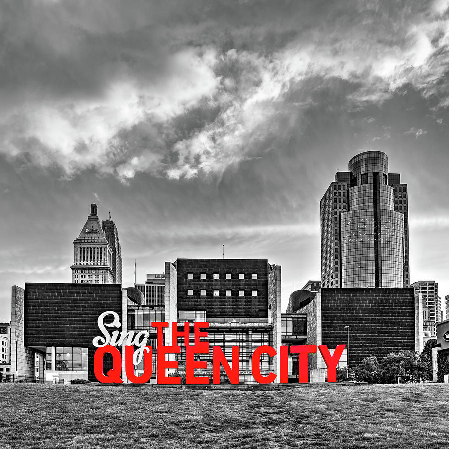 Cincinnati Ohio Sing The Queen City Skyline - Selective Color 1x1 Photograph by Gregory Ballos