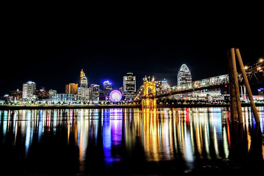 Cincinnati Ohio Skyline at Night Photograph by Bruce Morris - Fine Art ...