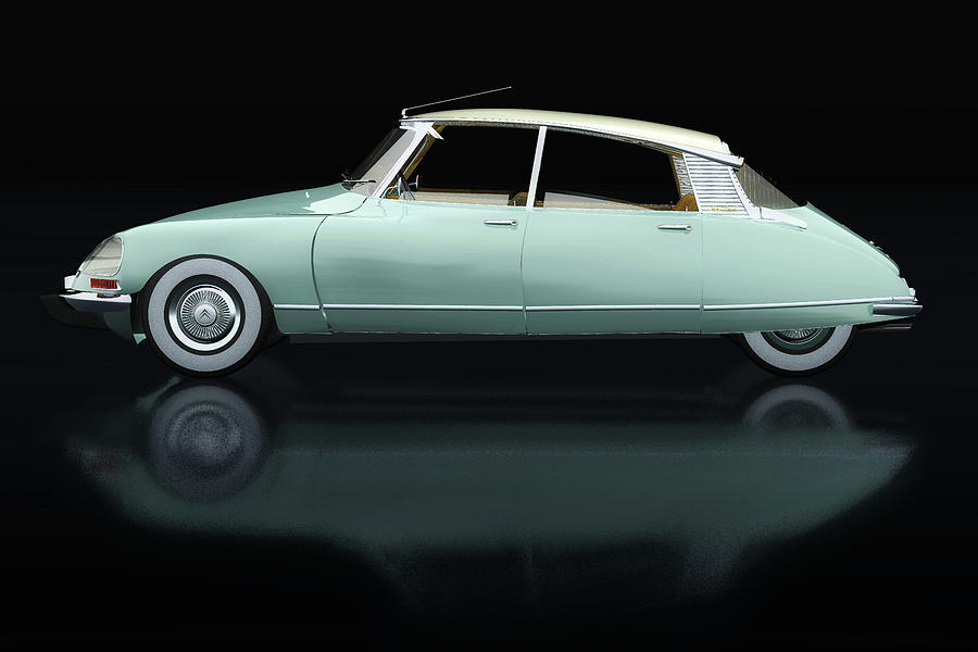 Citroen DS-23 Injection Pallas Lateral View Photograph by Jan Keteleer