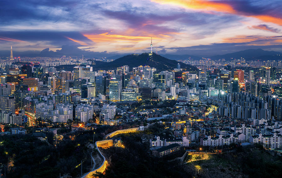 Cityscap of N seoul tower and seoul city from top of mountain ...