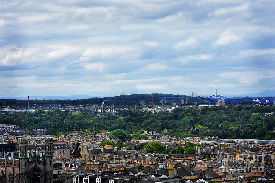 Cityscape - New Town Edinburgh Photograph by Yvonne Johnstone