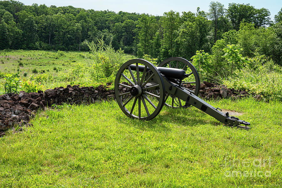 Civil War Battlefield Cannon Photograph by Bob Phillips