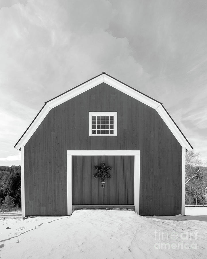 Classic New England Barn Lyme New Hampshire Photograph by Edward Fielding