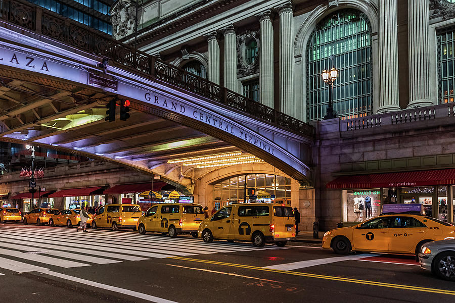New York City Photograph - Classic New York by Terri Mongeon