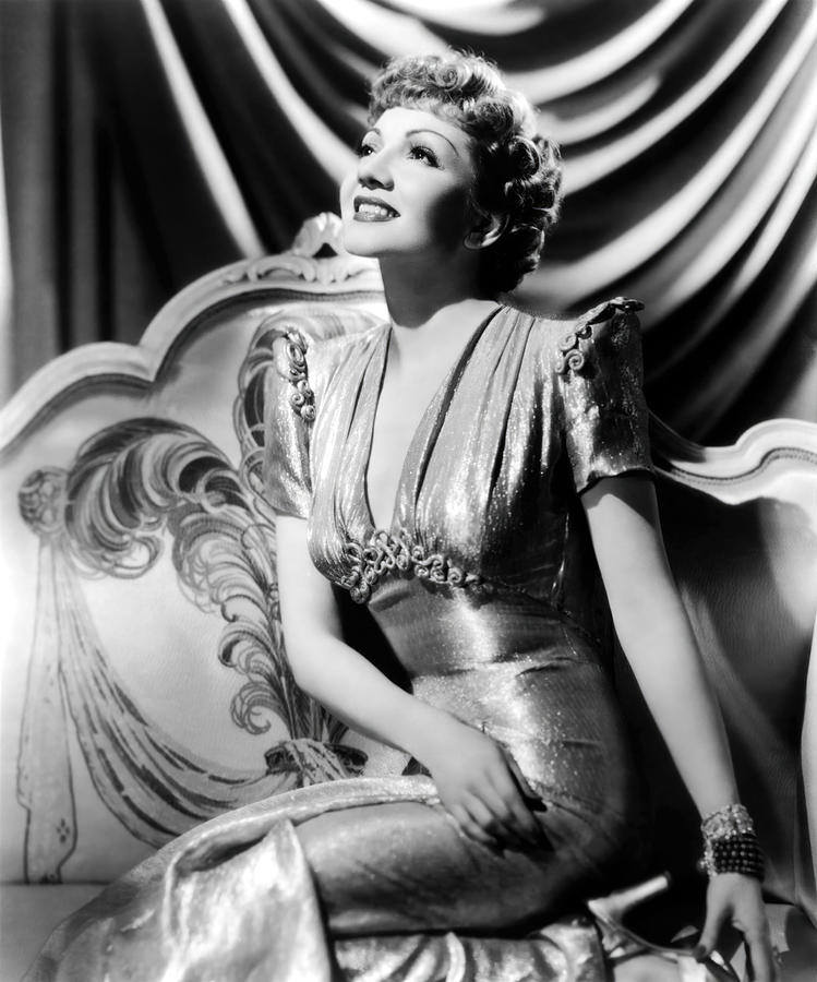 CLAUDETTE COLBERT in MIDNIGHT -1939-, directed by MITCHELL LEISEN. Photograph by Album