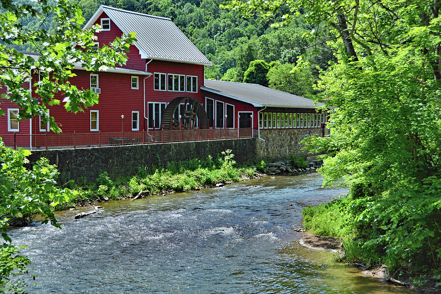 Clinch Valley Roller Mill Photograph by Ben Prepelka