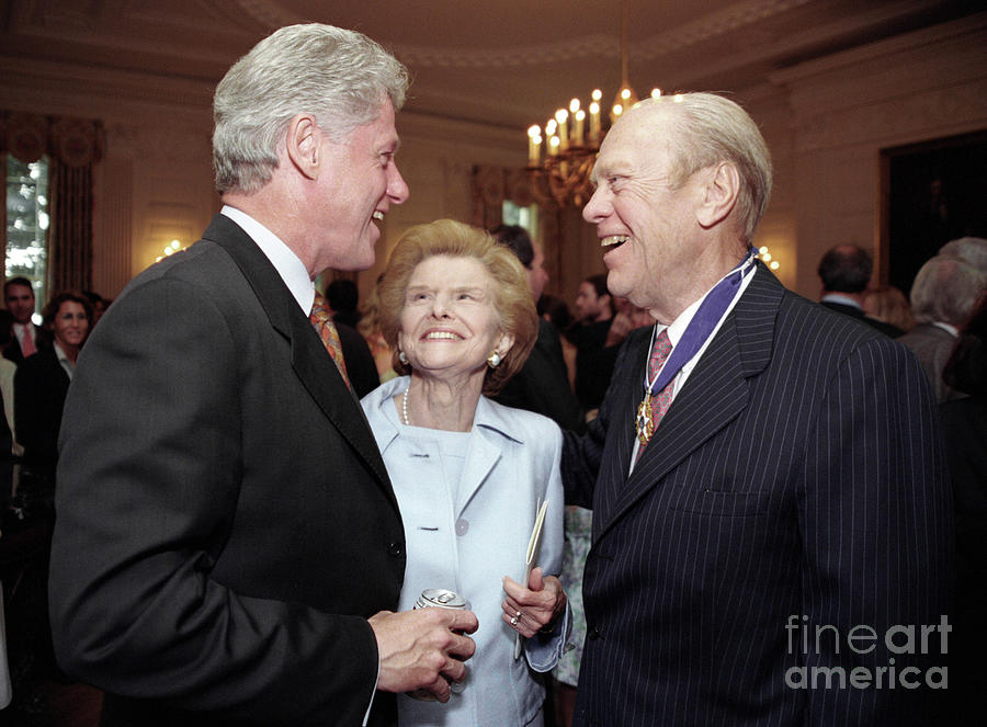 Clinton And Fords, 1999 Photograph by Granger - Fine Art America