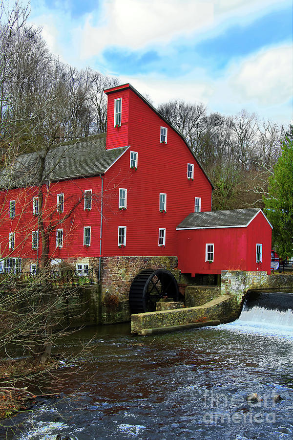Clinton Red Mill Holiday Finery  Photograph by Regina Geoghan