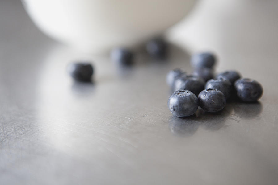 Close-Up Of Blueberries On Table Photograph by Paulien Tabak / EyeEm Close-Up Of Blueberries On Table Photograph by Paulien Tabak / EyeEm