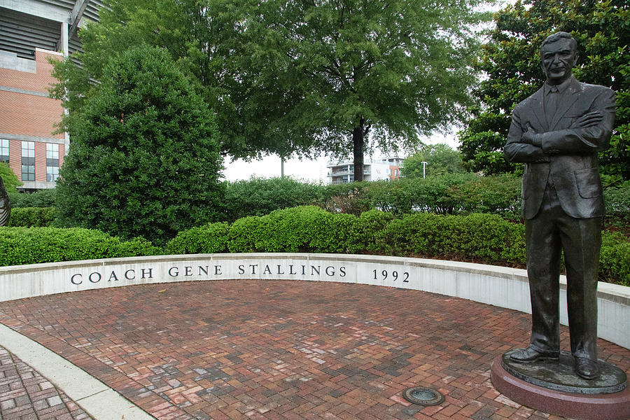 Coach Gene Stallings statue at the University of Alabama Photograph by ...